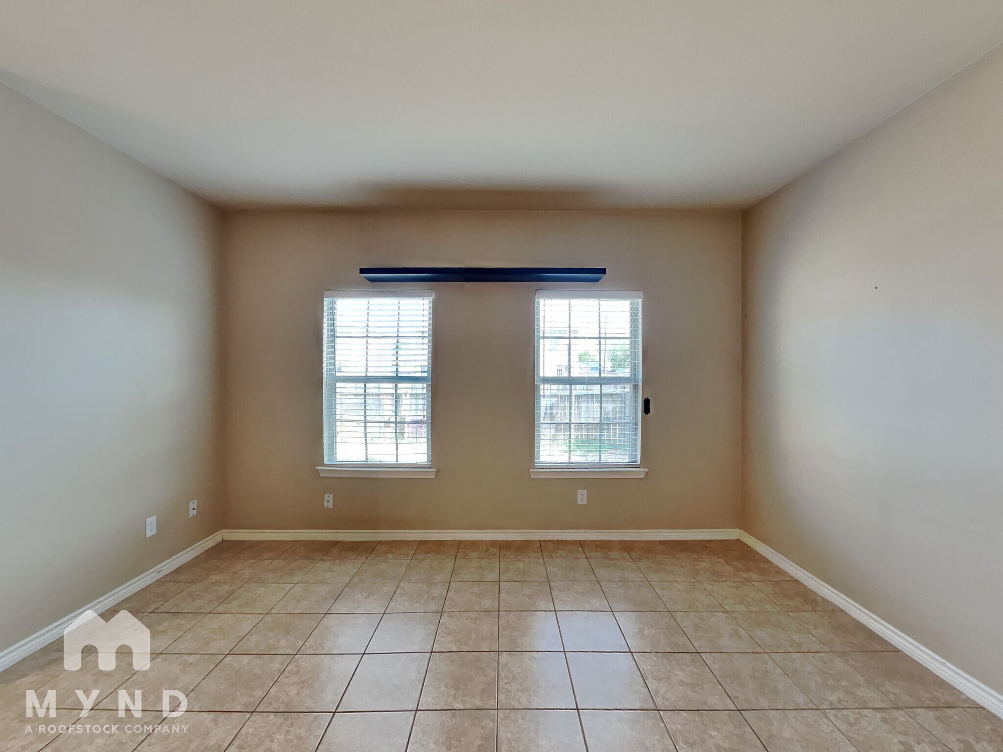 Building Photo - 902 Parkplace Rdg