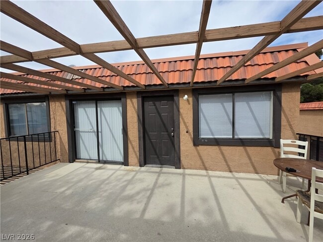 Building Photo - 241 Misty Isle Ln