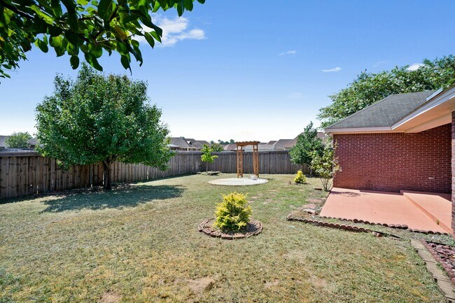 Building Photo - 8205 Ryan Ridge Loop