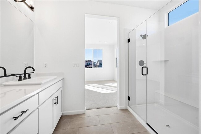 Building Photo - 4412 Canyon Coral Wy