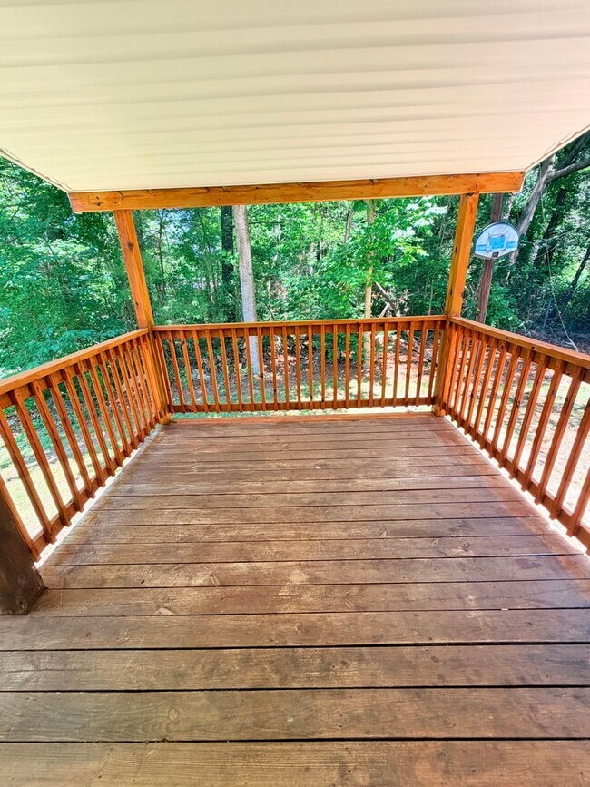 Building Photo - 5 Bedroom, 2.5 Bathroom house, Super convenient location! Arden