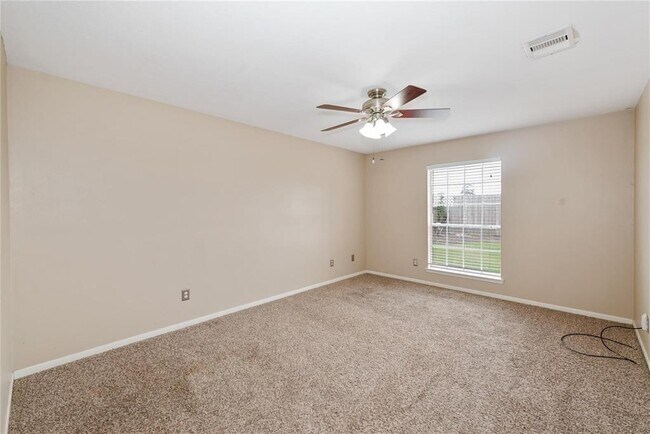 Building Photo - 17119 Kettle Creek Dr
