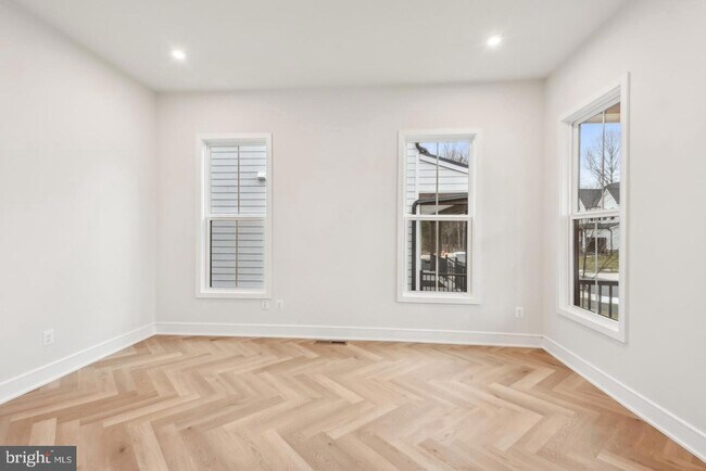 Building Photo - 23971 Purdue Hls Dr