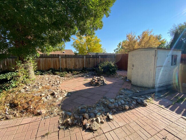 Building Photo - 843 Glen Martin Dr
