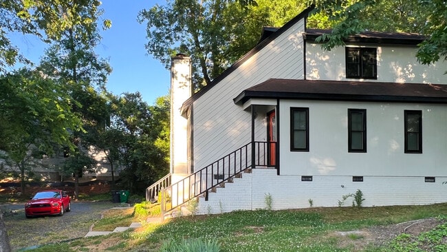 Primary Photo - 3800 Churchill Rd