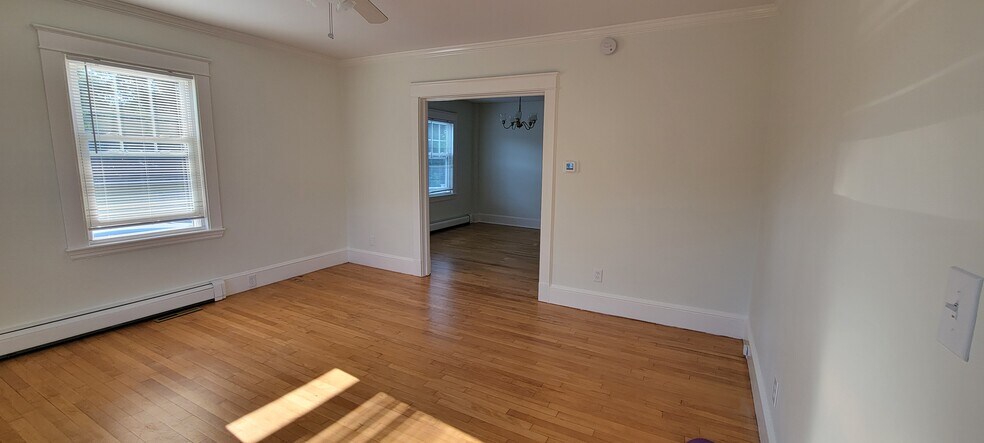 Building Photo - 10 Rudman Rd