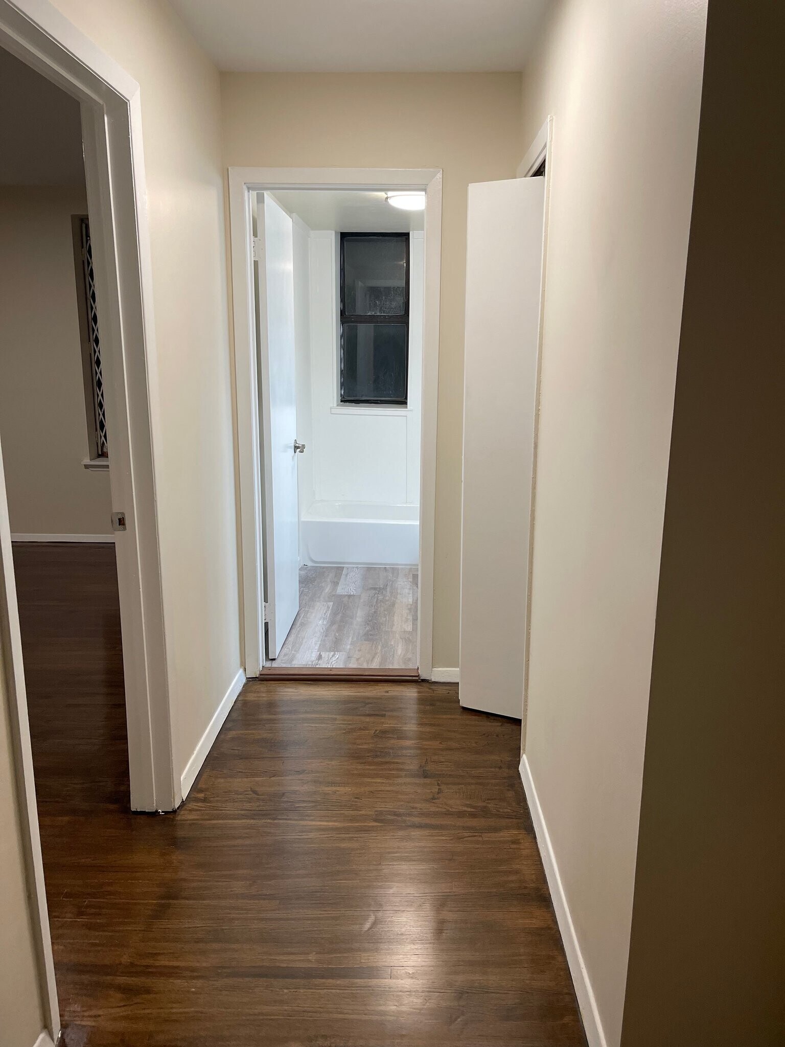 Building Photo - 581 Academy St