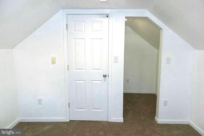 Building Photo - 214 Trumbauersville Rd