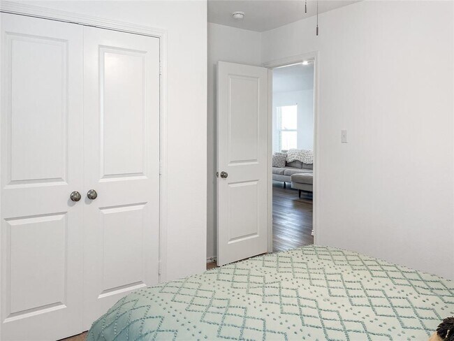 Building Photo - 126 Allegro Dr