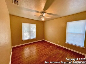 Building Photo - 335 Saratoga Dr