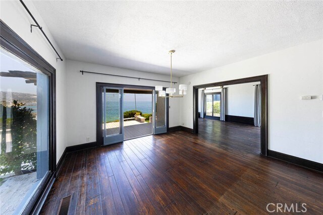 Building Photo - 1051 Marine Dr