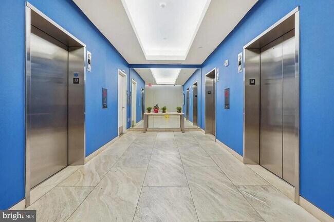 Building Photo - 4101 Albemarle St NW