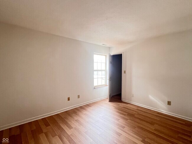 Building Photo - 6104 Terrytown Pkwy