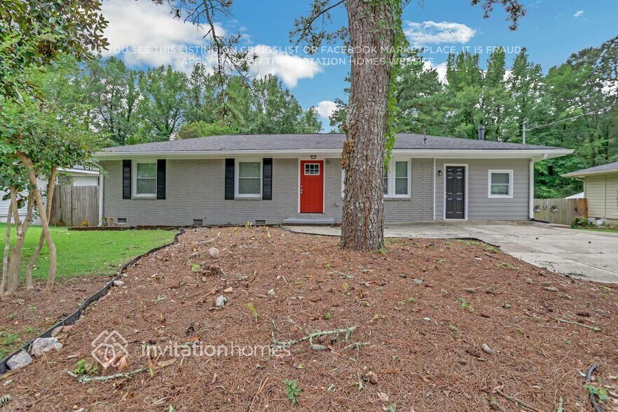 Building Photo - 1833 Rollingwood Dr SE