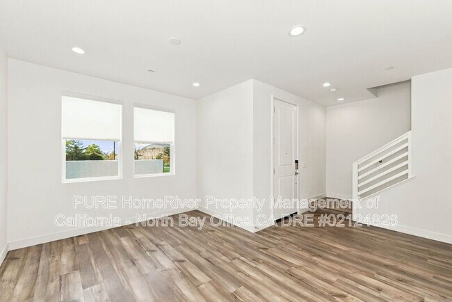 Building Photo - 259 Gambrel Cir