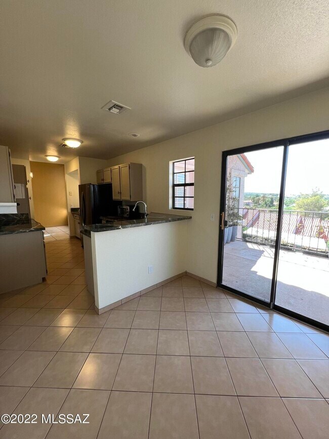 Building Photo - 6451 N Tierra De Las Catalinas