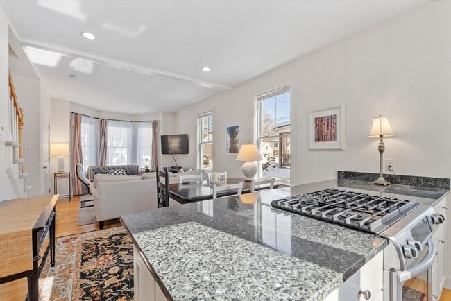 Building Photo - 60 Broadway St