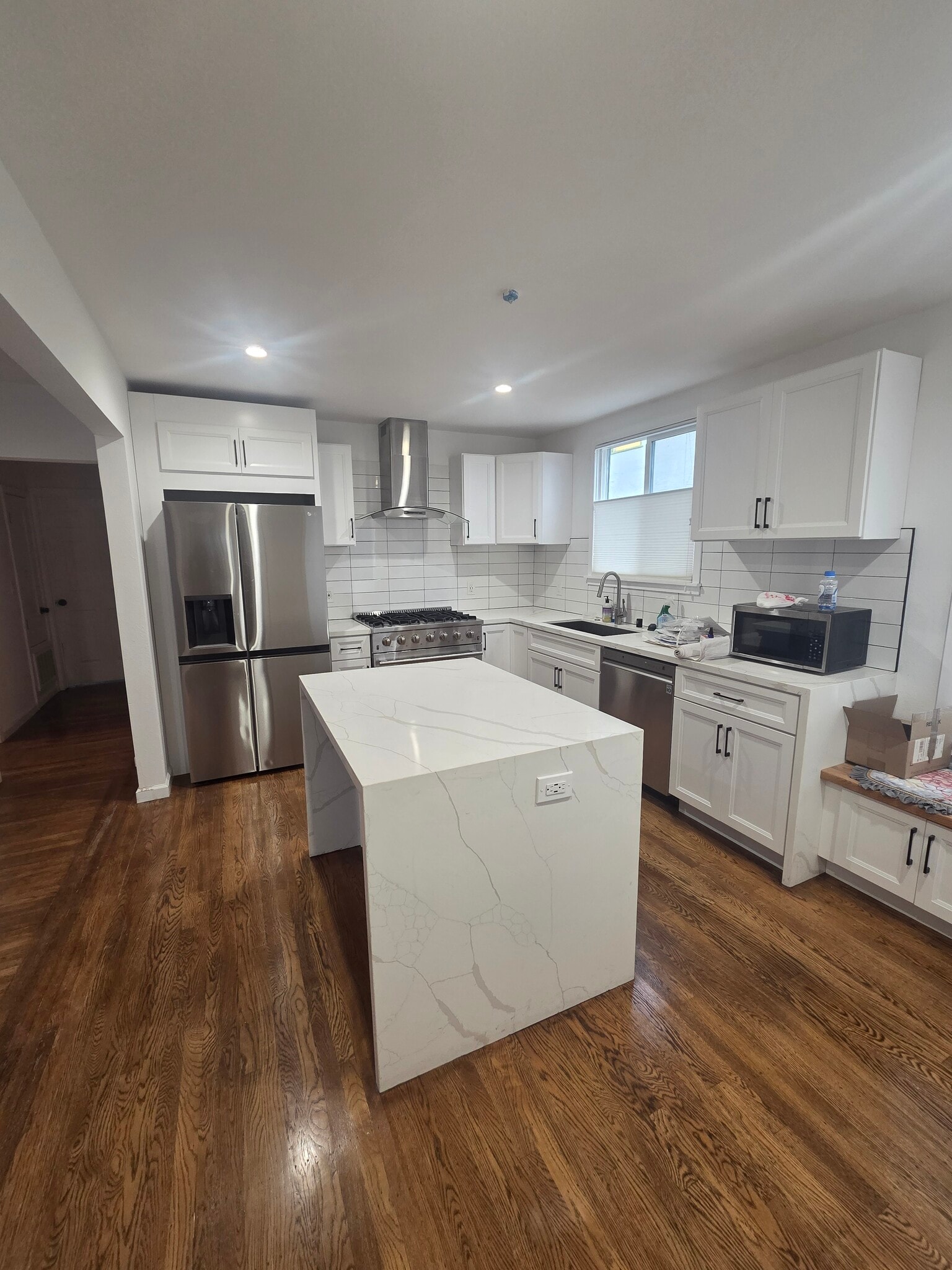 Building Photo - 2161 N Valley St