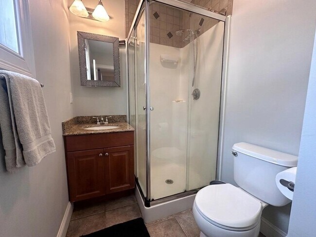 Building Photo - 6 Wyman St