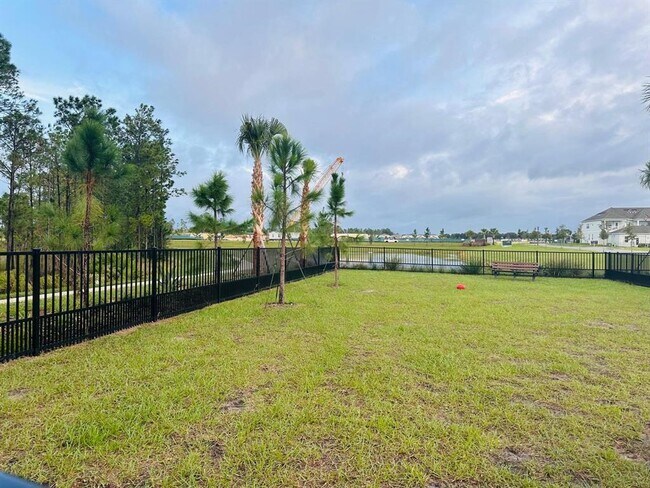 Building Photo - 13809 Luna Harvest Ave