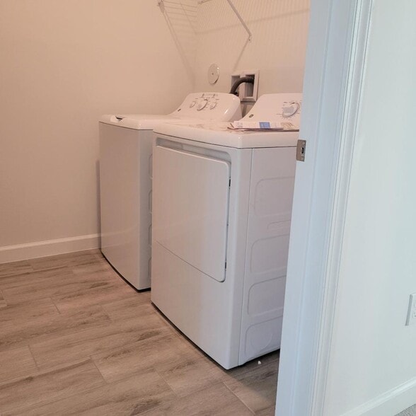 Building Photo - 8978 Zevon Ct