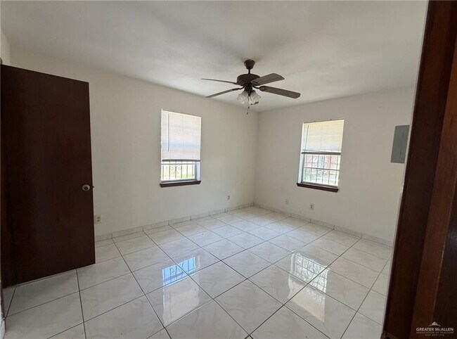 Building Photo - 108 W La Quinta Dr