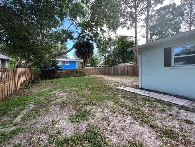 Building Photo - 5035 1st Ave N