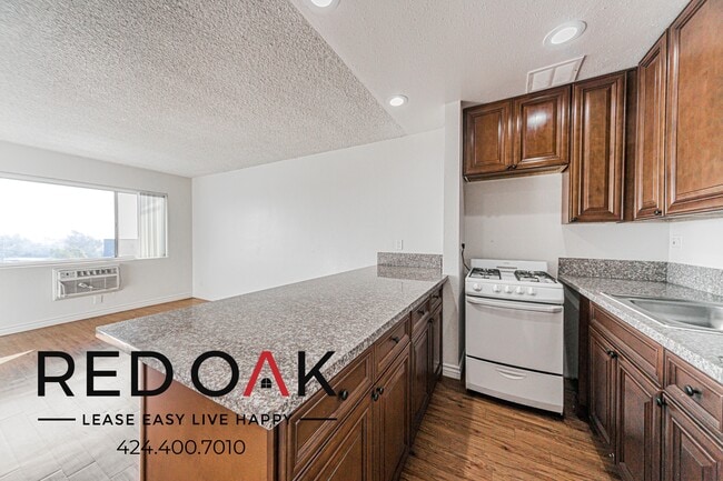 Building Photo - 3416 Manning Ave