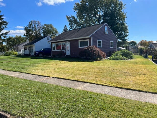 Primary Photo - 207 Cumberland Dr