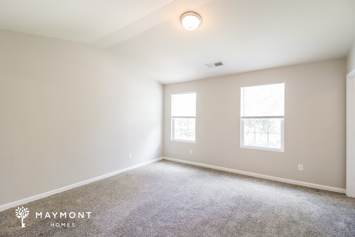 Building Photo - 1630 Hydrangea Ln