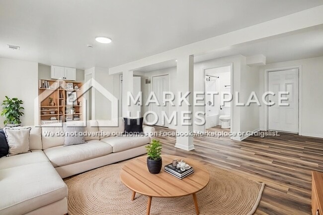 Building Photo - 507 Roxbury Dr