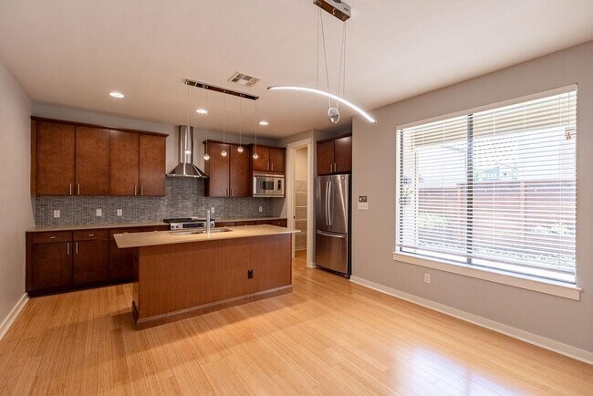 Building Photo - 3107 Corbin Ln