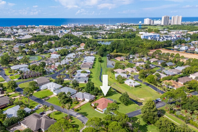Building Photo - 437 S Shore Dr