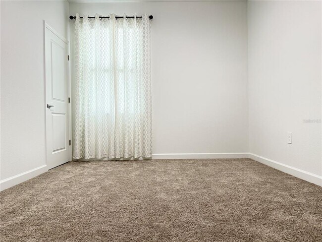 Building Photo - 7117 Dilly Lake Ave