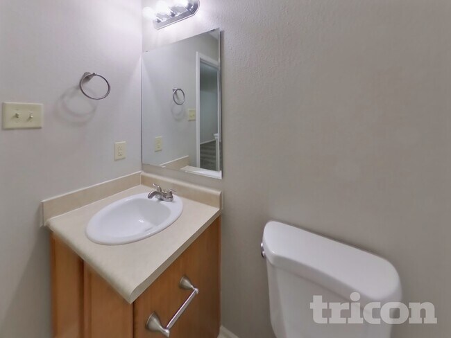 Building Photo - 10740 Wymm Ln