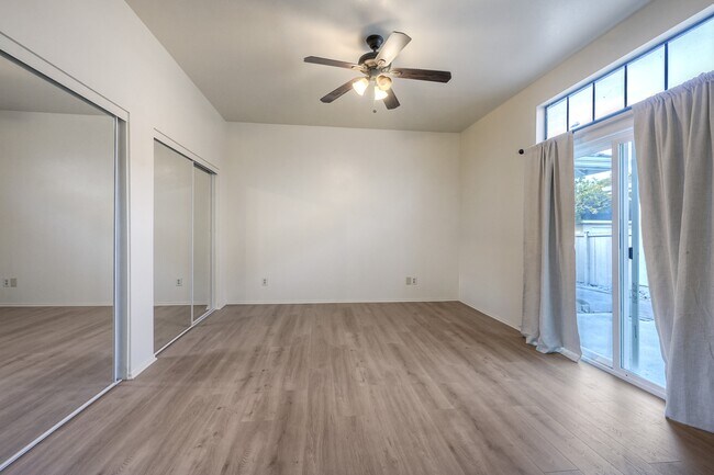 Building Photo - 806 Windward Ln