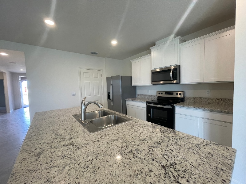 Building Photo - 1352 McFarland Dr