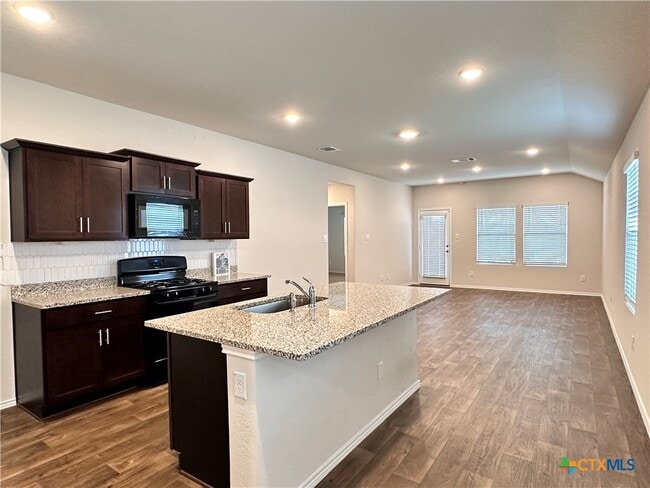 Building Photo - 101 Calgary Ln