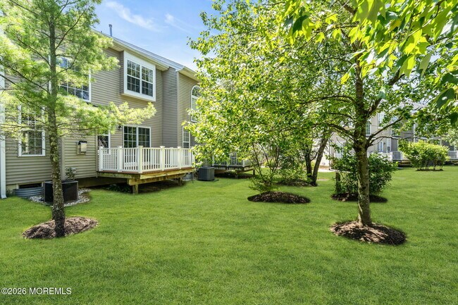 Building Photo - 30 Brookfield Dr