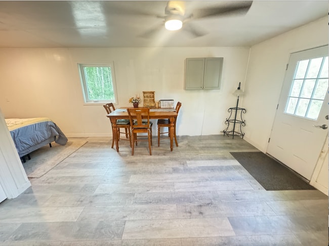 Building Photo - 815 Duckwood Ct