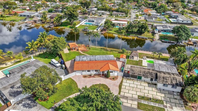 Building Photo - 17841 NW 84th Ct