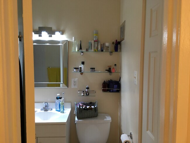 Building Photo - 7328 Lee Hwy