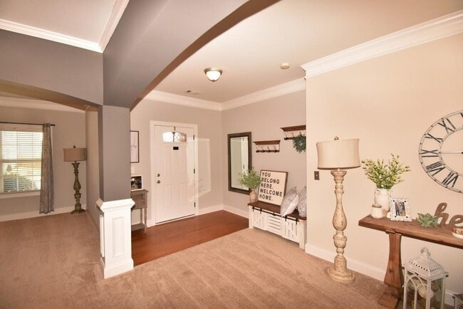 Building Photo - 5691 Apple Grove Rd NE