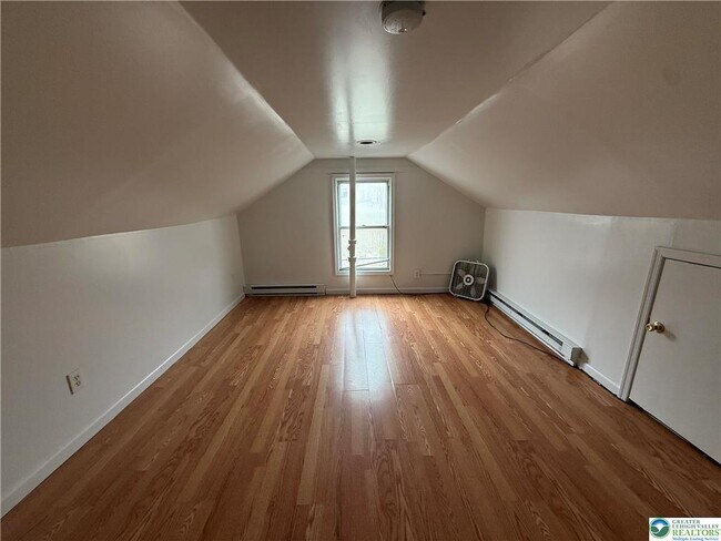 Building Photo - 27 W Allen St