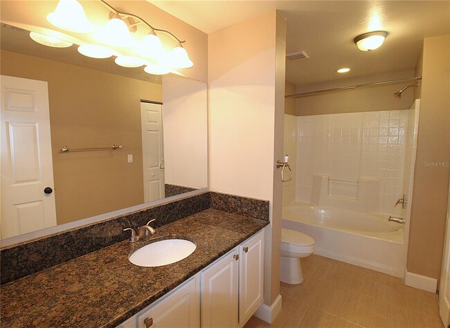 Building Photo - 5459 Bentgrass Dr