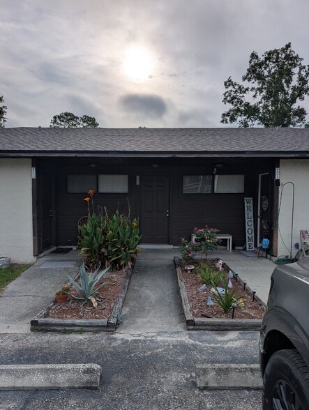 Front of building - 447 NW Lake City Ave