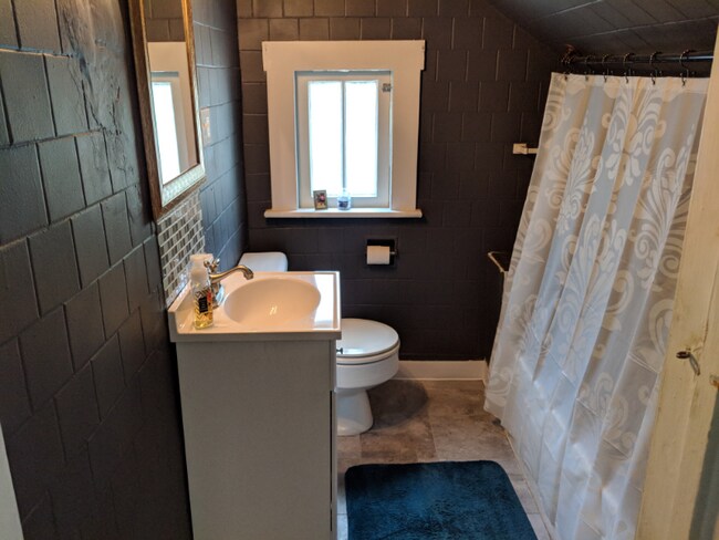 Building Photo - 57 Mayfield Ave