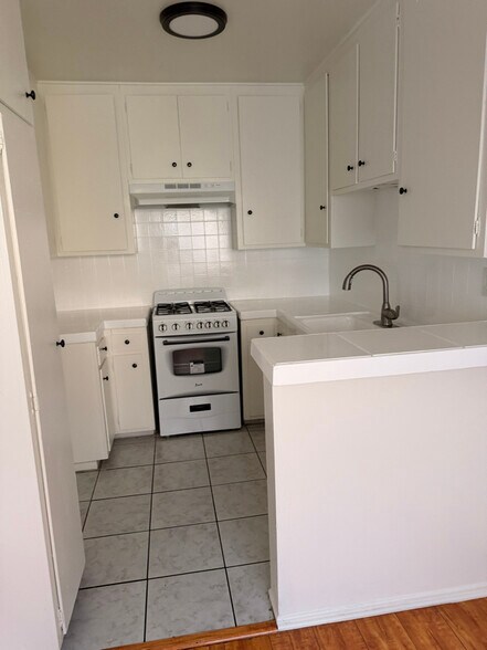 Building Photo - 21001 Bryant St