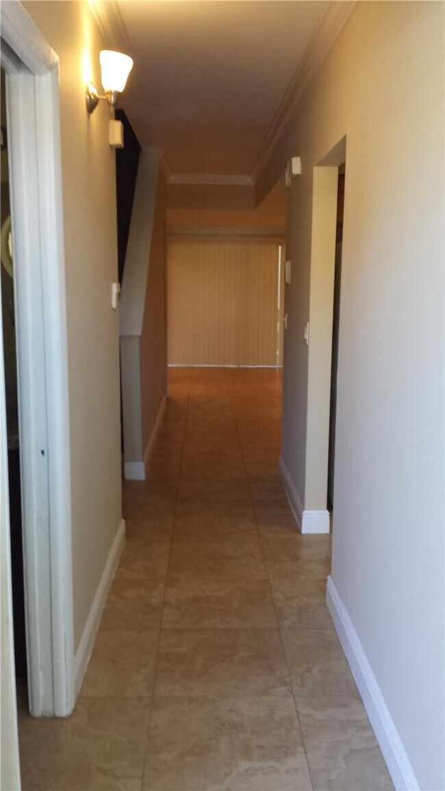 Building Photo - 4728 NW 90th Ave