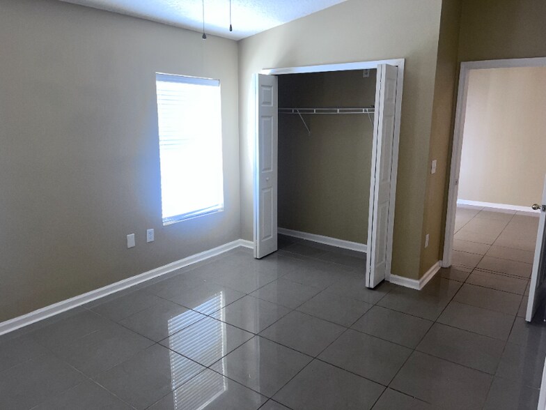 Building Photo - 1418 Manotak Point Dr